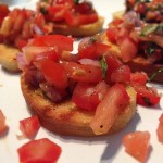 Bruschetta Selber Machen – Bruschetta mit gehackten Tomaten & Basilikum